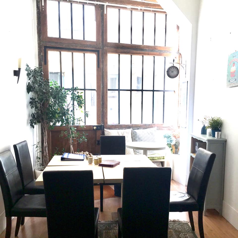 Salle d'atelier dans une librairie